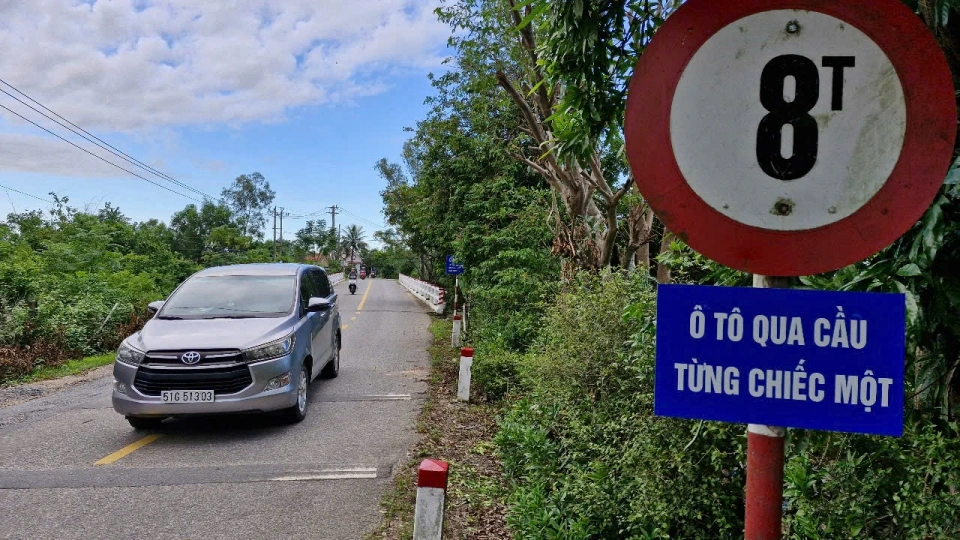 Cầu Hội Yên 2, tại huyện Hải Lăng, tỉnh Quảng Trị.jpg