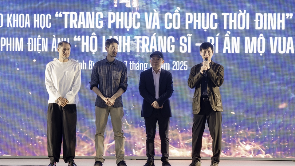 doan_lam_phim_tu_phai_sang_dao_dien_nguyen_phan_quang_binh_nhac_si_quoc_trung_johnny_tri_nguyen_dop_k_linh.jpg