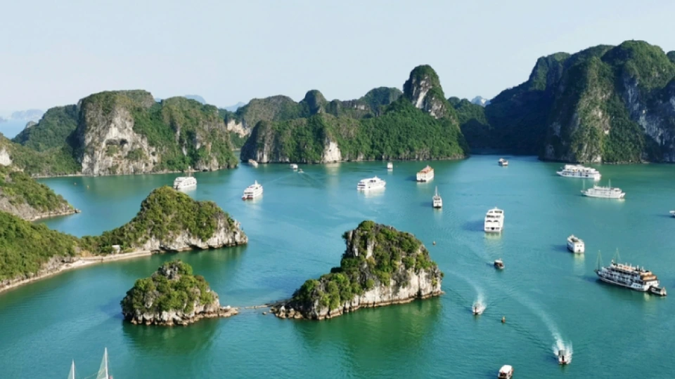 ha_long_bay.png