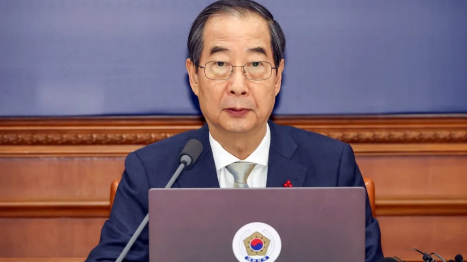 han-duck-soo-2.png