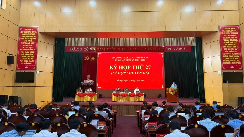 ky_hop_27_hdnd_tinh_bac_kan_da_thong_qua_chu_truong_sap_xep_nhap_tinh_bac_kan_va_tinh_thai_nguyen.jpg