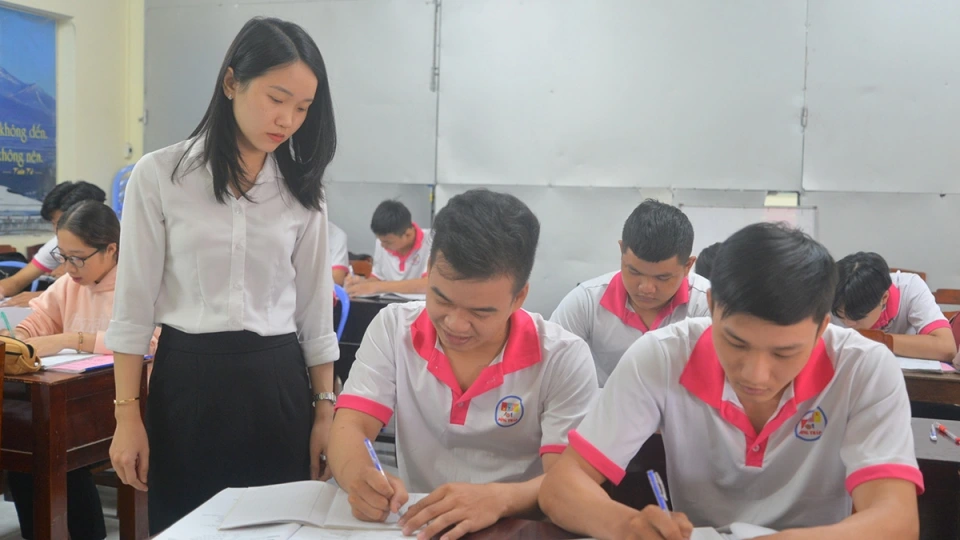 lao_dong_2.jpg