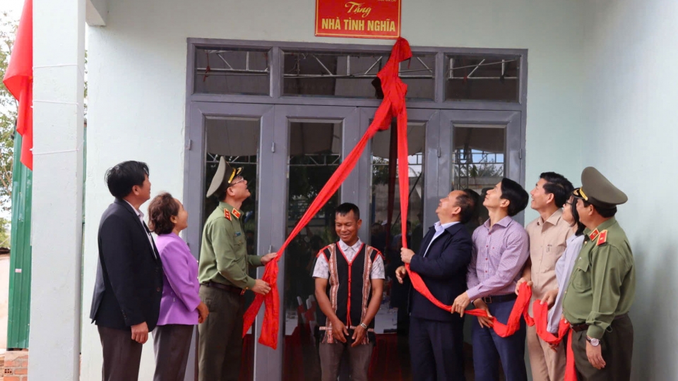 nha-tam-ava.jpg
