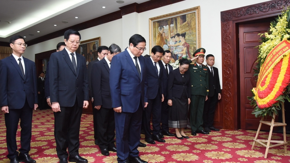 thu_tuong_pham_minh_chinh_vieng_nguyen_chu_tich_dang_nguyen_chu_tich_nuoc_lao_khamtay_siphandone.jpg