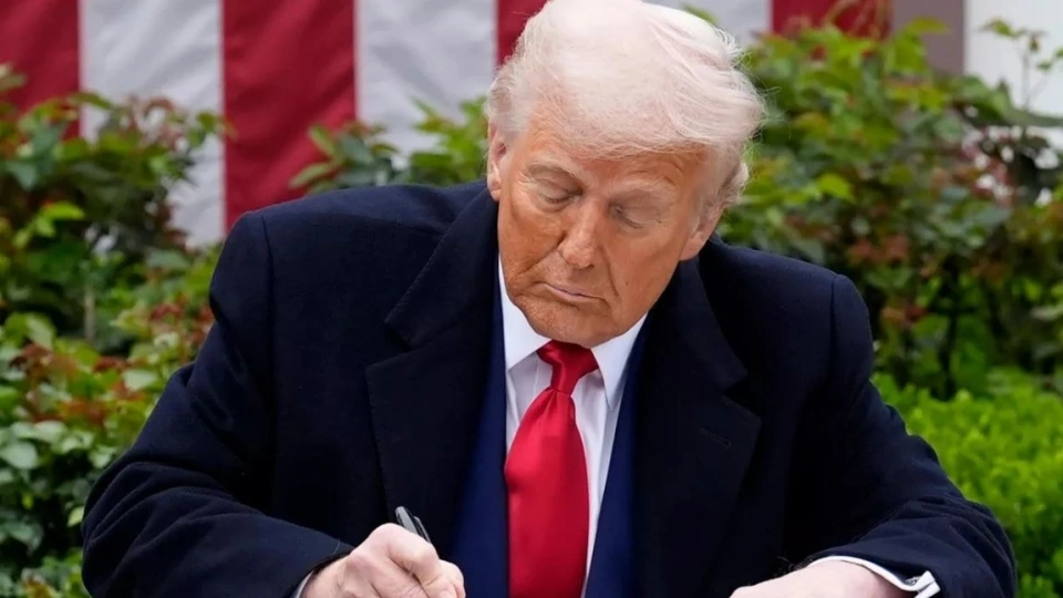 tong-thong-trump-bat-dau-dam-phan-thue-quan.jpg