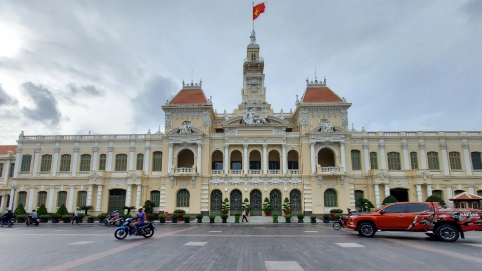 tphcm_no_luc_hoan_thanh_sap_xep_va_di_vao_hoat_dong_cac_co_quan_hanh_chinh_moi_tu_1.4_1.jpg