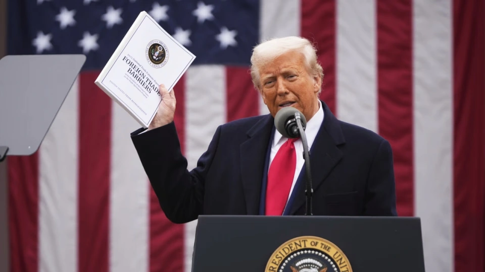trump_thue_quan_moi.jpg