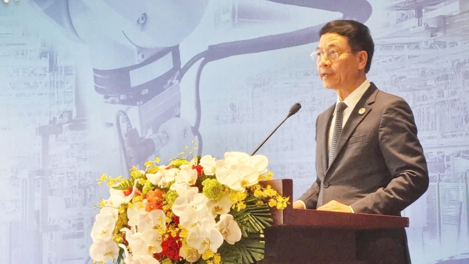 vov_bo_truong_nguyen_manh_hung.jpg