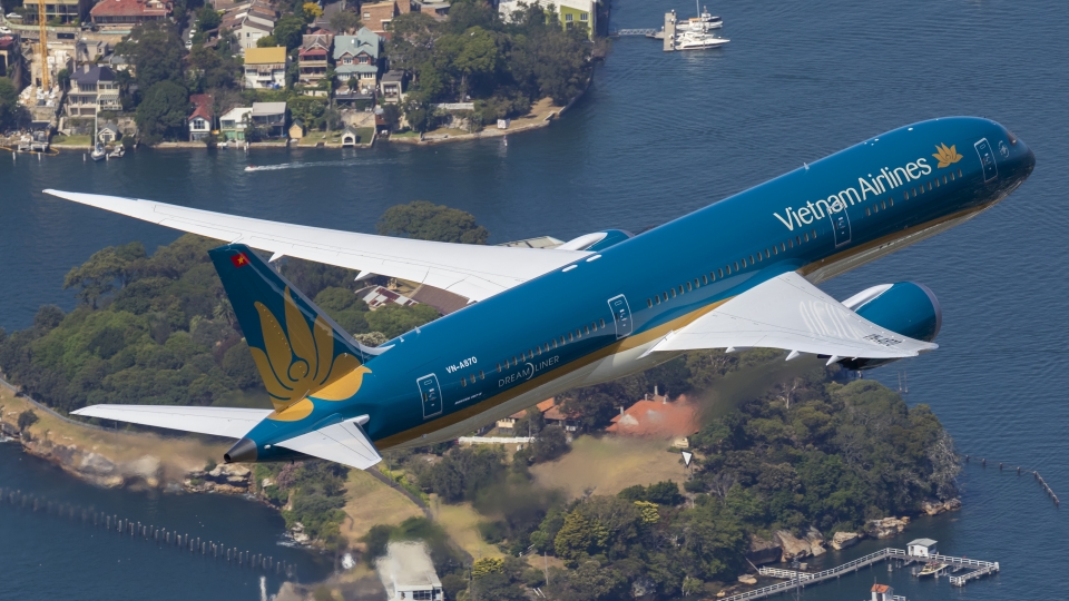 3. Máy bay Boeing 787.jpg