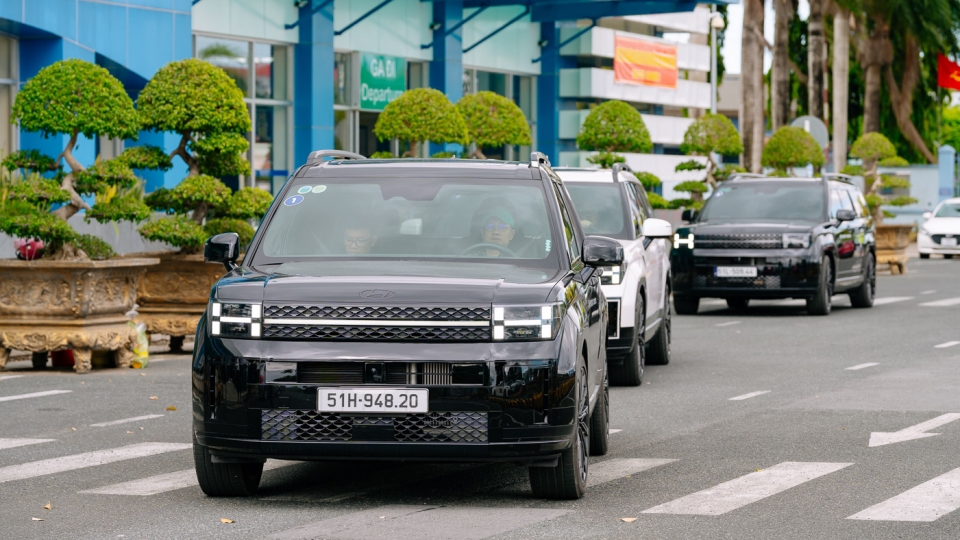 hyundai_santa_fe_1.jpg