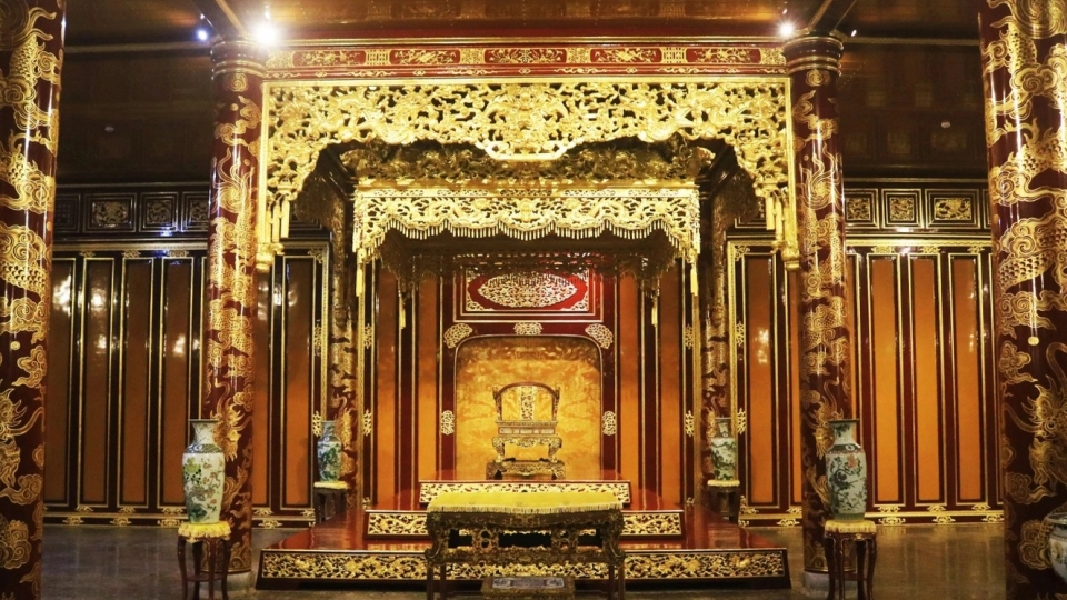 ngai_vang_trieu_nguyen_dat_tai_dien_thai_hoa_la_bao_vat_quoc_gia.jpg