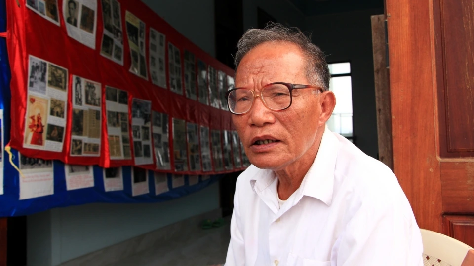 ong_nguyen_dinh_phong_danh_hon_nua_the_ky_de_suu_tam_cac_bai_viet_hinh_anh_tu_lieu_ve_bac_ho_que_huong_dat_nuoc.jpg