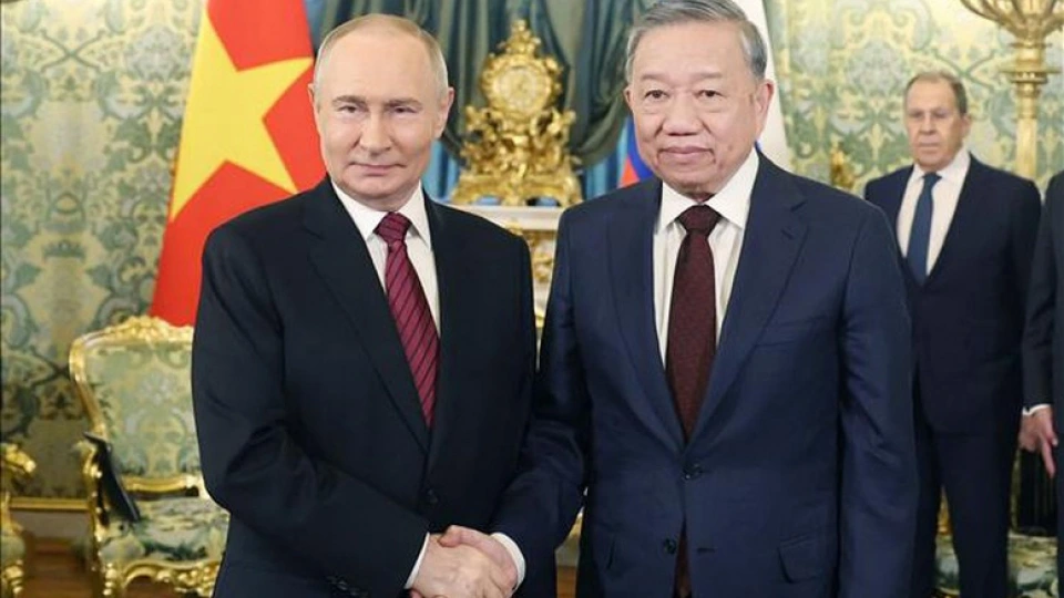 tong-bi-thu-to-lam-.jpg