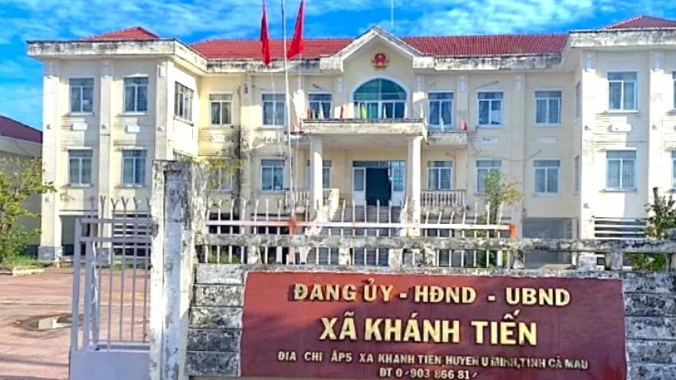 ubnd_xa_khanh_tien_con_thieu_no_hon_700_trieu_dong.jpg