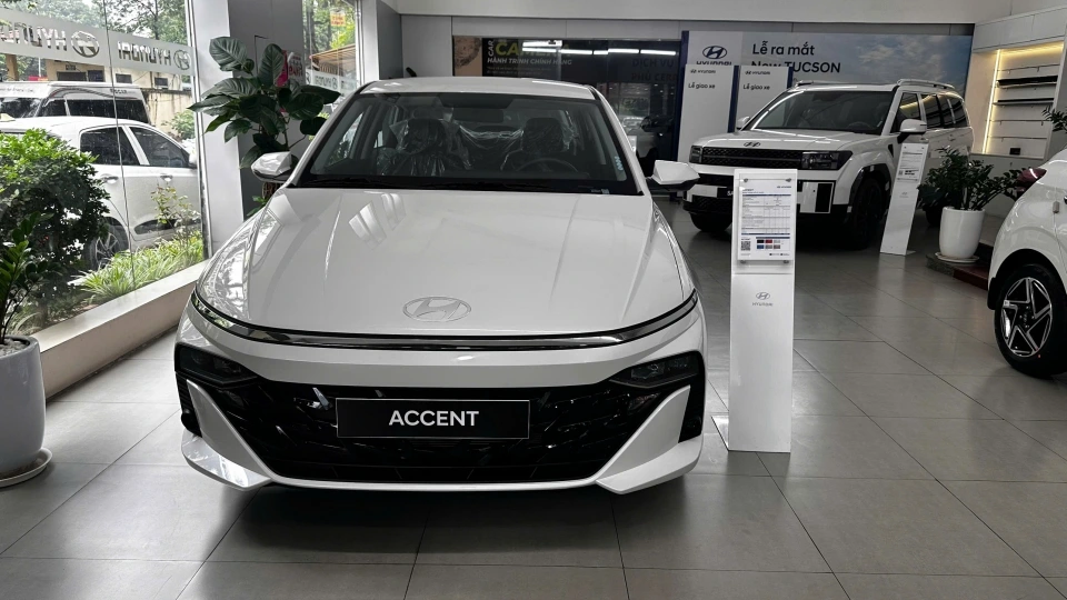 hyundai_accent_1.jpg