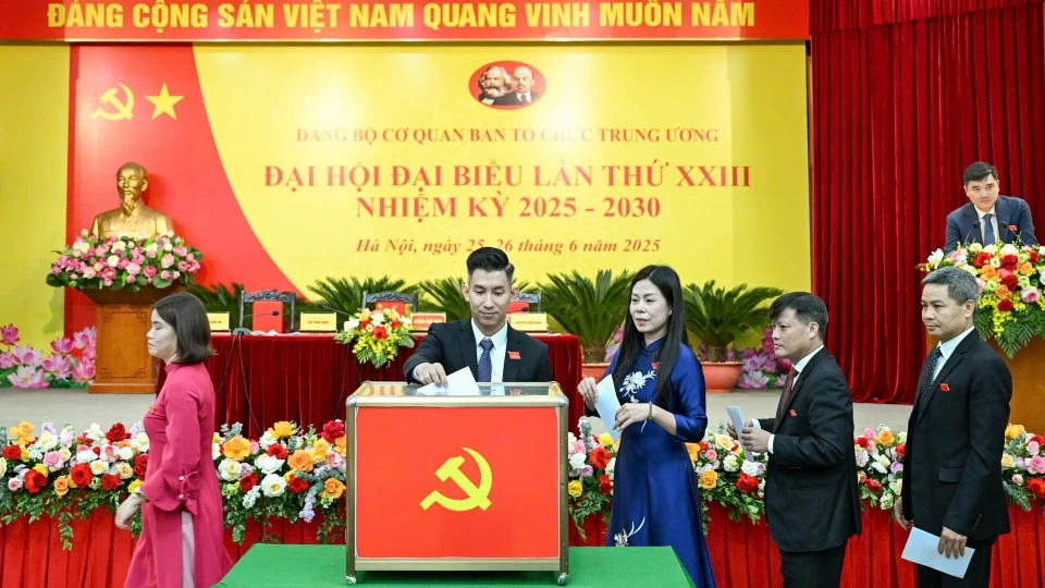 ong_tu_2.jpg