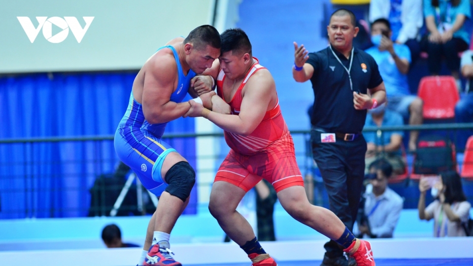 wrestling.jpg