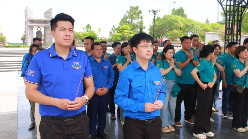 doan_thanh_nien_vov.jpg