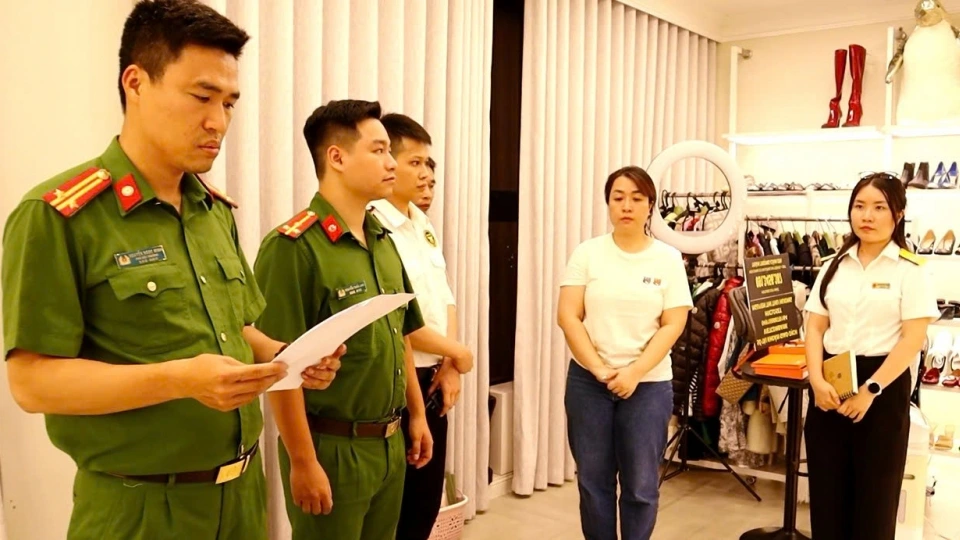 hinh_anh_vu_nguyen_thi_huong_hycloset.jpg