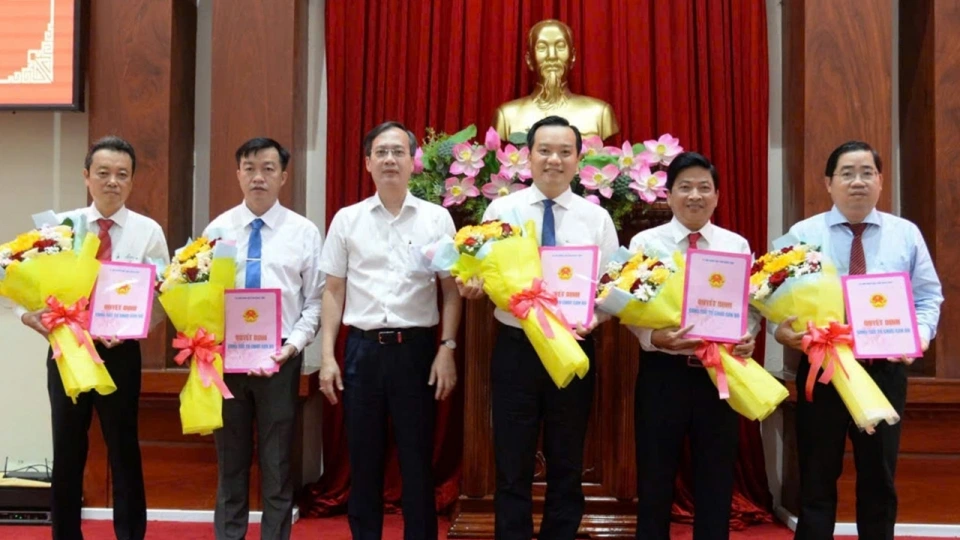 ongtrantriquang.jpg