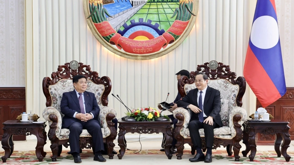 pttg_chao_ttg_lao.jpg
