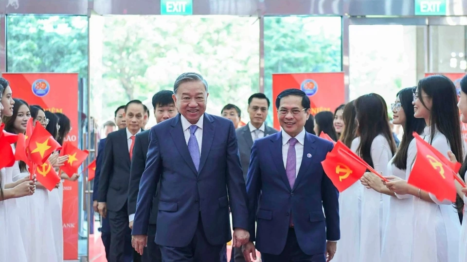To Lam.jpg