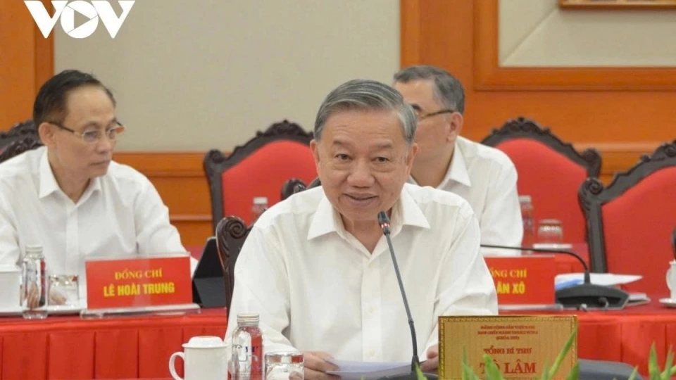 tong_bi_thu_to_lam_1.jpg