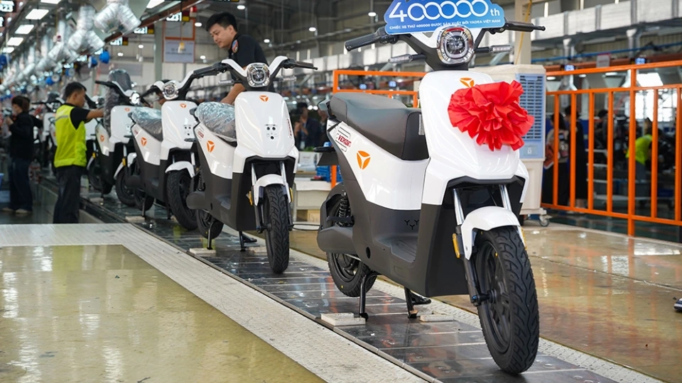 yadea_factory_tour_1.jpg