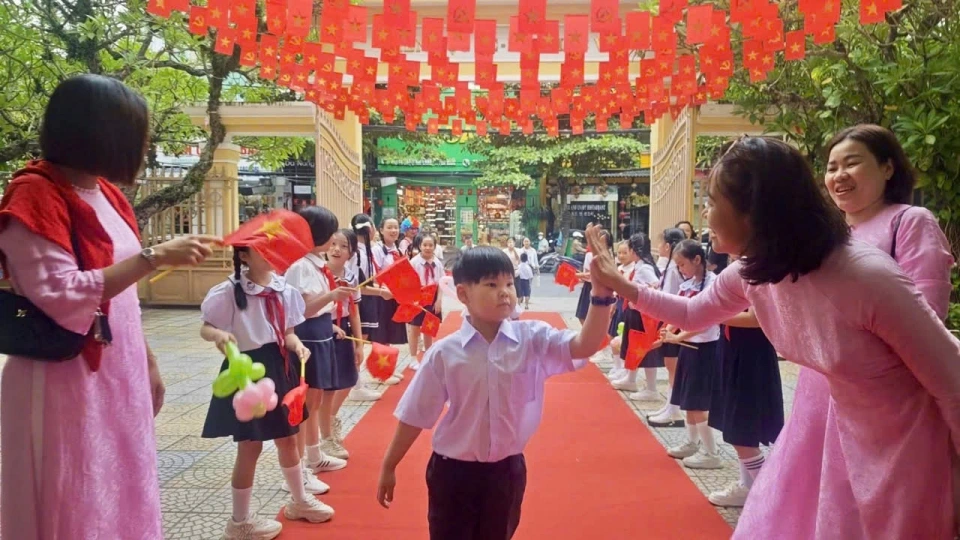 13._truong_tieu_hoc_phu_dong_da_nang.jpg
