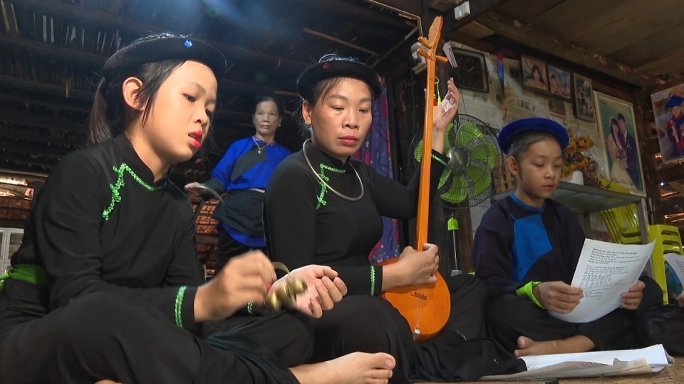 Dinh Thi Yen.jpg