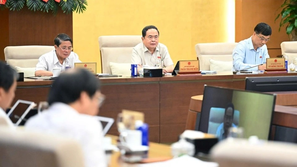ctqh_tran_thanh_man_phat_bieu_luat_pha_san.jpg