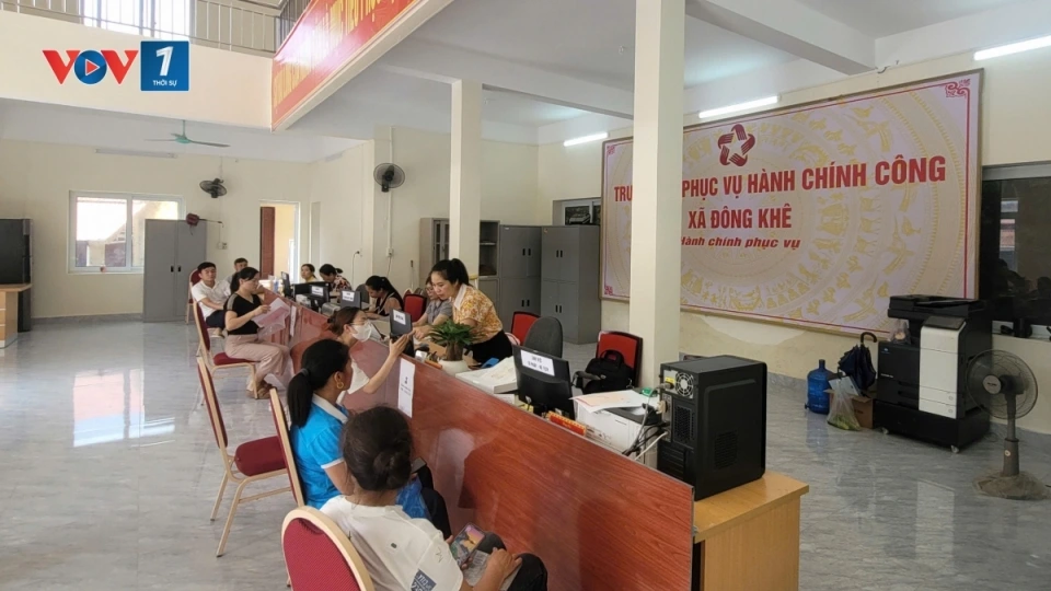 nguoi_dan_hai_long_khi_den_giai_quyet_cong_viec_tai_tt_phuc_vu_hanh_chinh_cong_xa_dong_khe_cao_bang.jpg