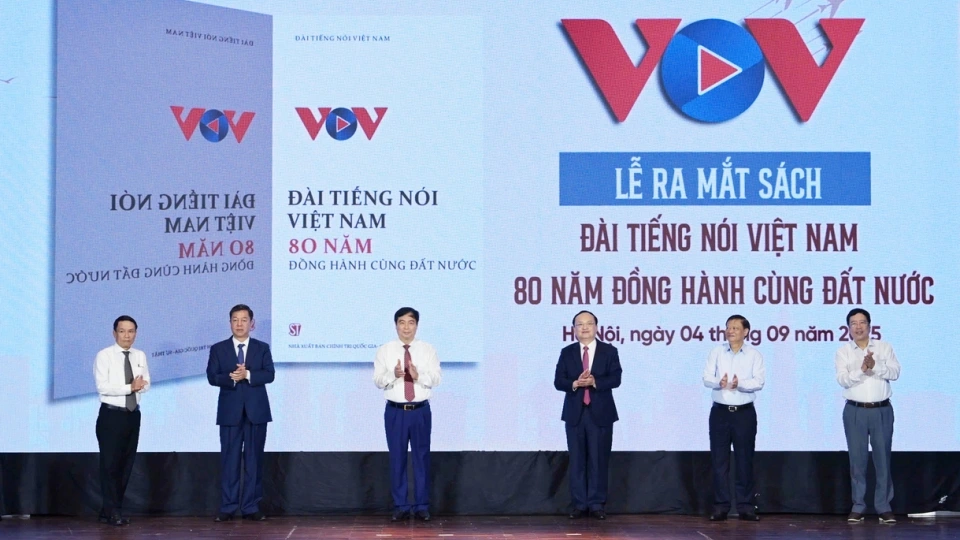 ra_mat_sach_7_1.jpg