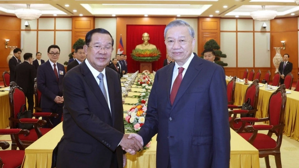 tong-bi-thu-tiep-hunsen-6-resize.jpg