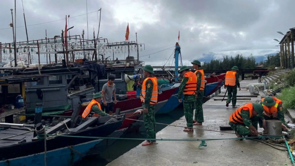 ung-pho-bao-so-10.jpg