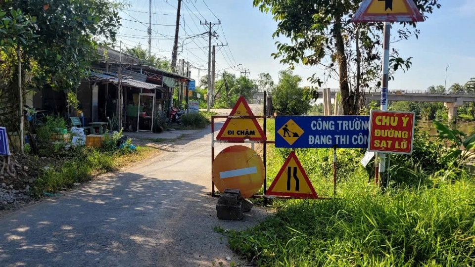 Nhà thầu rút quân khỏi công trình.jpg