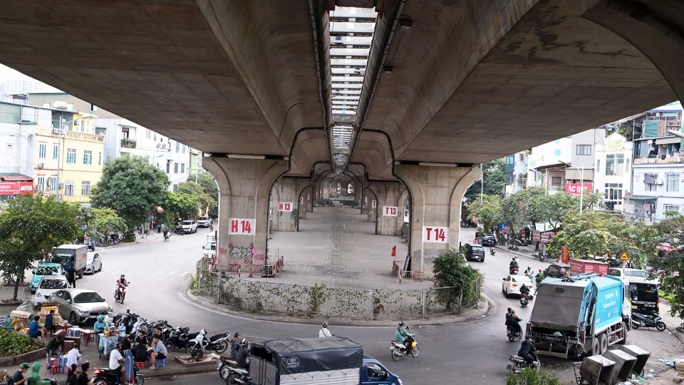 Từ “bãi xe tạm” đến không gian bị lãng quên (9).jpg