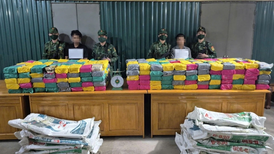 cac_doi_tuong_cung_tang_vat_vu_an.jpg