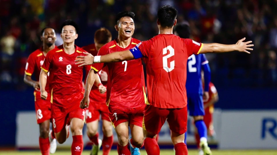 du am đt vietnam 3-1 đt nepal.jpg