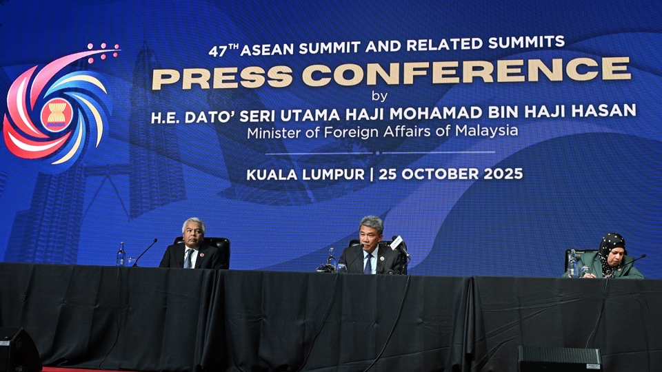 ngoai_truong_malaysia_mohamad_hasan_to_chuc_hop_bao_truoc_them_hoi_nghi_cap_cao_asean_47_toi_25_10_2025._anh_ngoc_diep.jpg