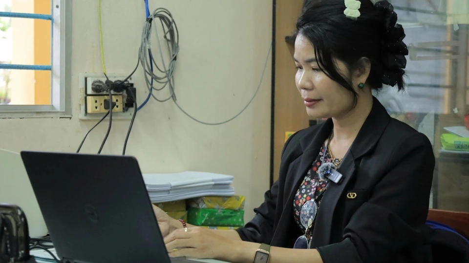 1. Cô Vanh Ma Lai - Giáo viên Trường THCS Ô Lâm (tỉnh An Giang).jpg