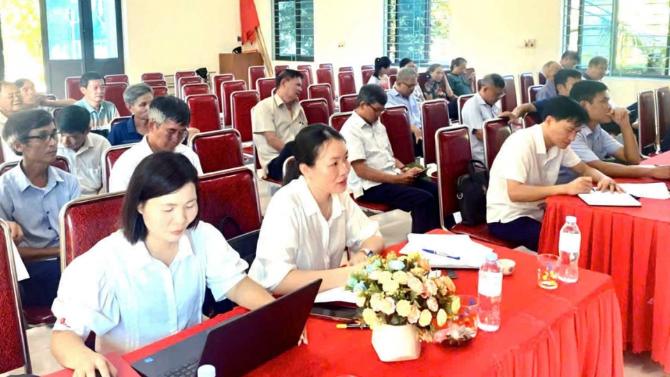 Sinh hoạt chi bộ thôn ở Thanh Hóa.jpg