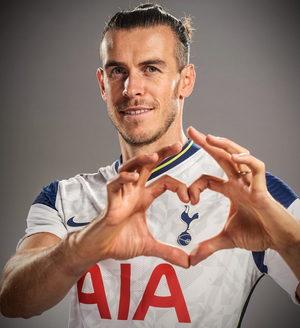 Tottenham sẽ trả một nửa mức lương 500 nghìn Bảng/tuần mà Gareth Bale được hưởng tại Real Madrid.