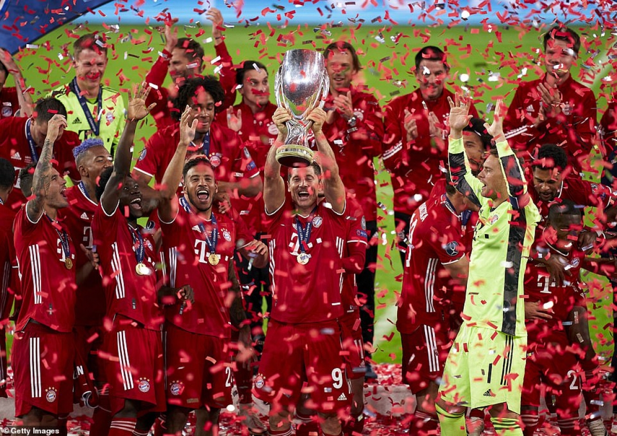 Bayern có lần thứ 2 giành Siêu cúp châu Âu (2013, 2020) trong khi Sevilla có lần thứ 5 liên tiếp nhận thất bại (2007, 2014, 2015, 2016, 2020)