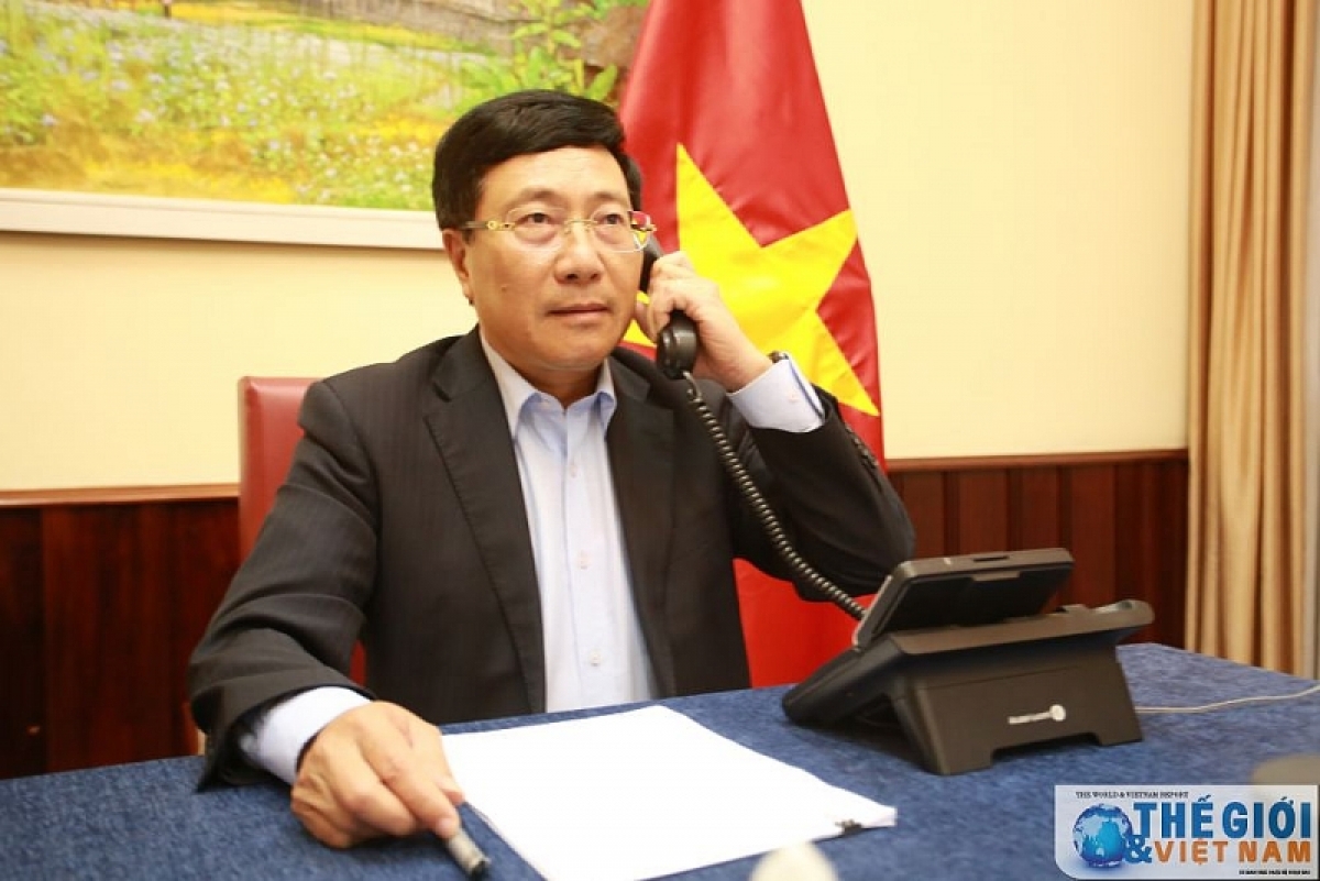 Phó Thủ tướng, Bộ trưởng Ngoại giao Phạm Bình Minh điện đàm với Bộ trưởng Ngoại giao Saudi Arabia. (Ảnh: Trung Hiếu)