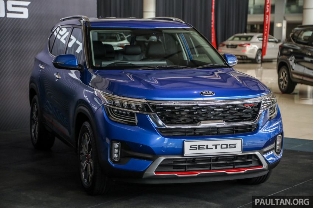Mức giá chưa được công bố nhưng mẫu SUV hạng B có sẵn với hai phiên bản –  nhập khẩu 1.6 EX và 1.6 GT-Line. Mẫu xe này hiện đã mở danh sách đặt hàng trước.