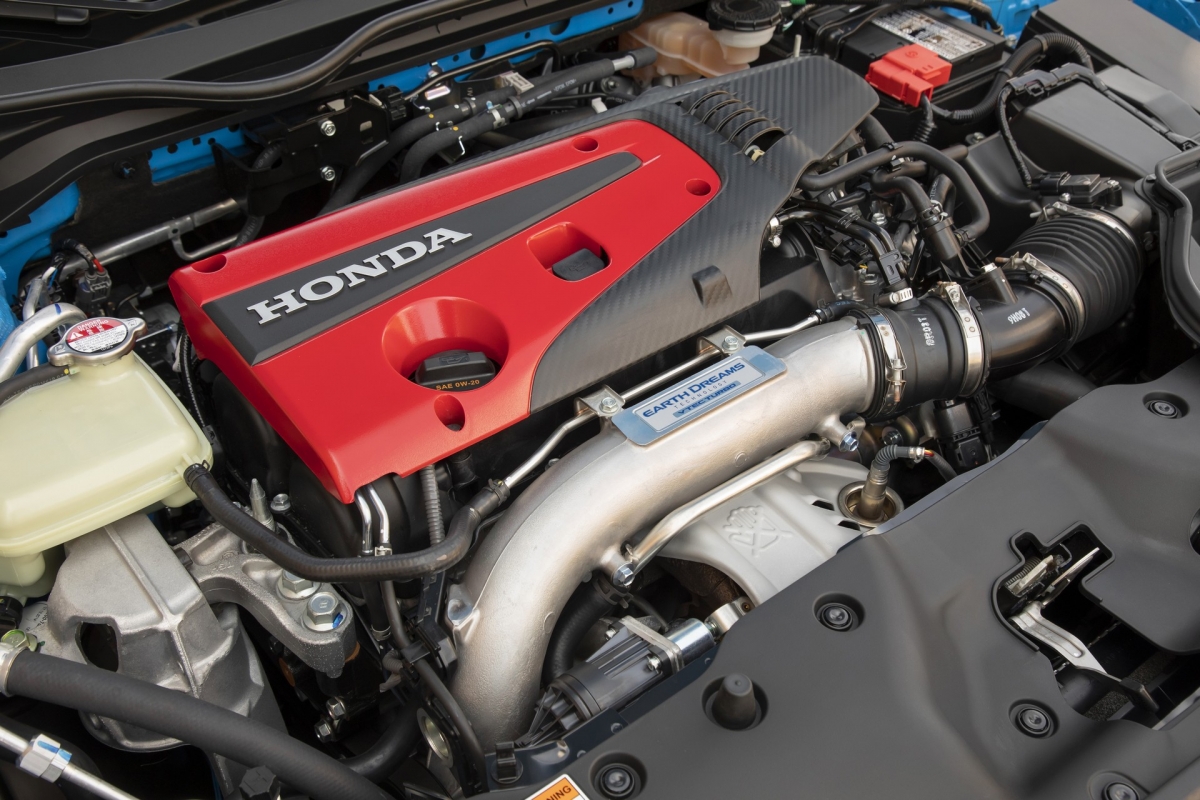 Cụm động cơ trên Honda Civic Type R 2021.