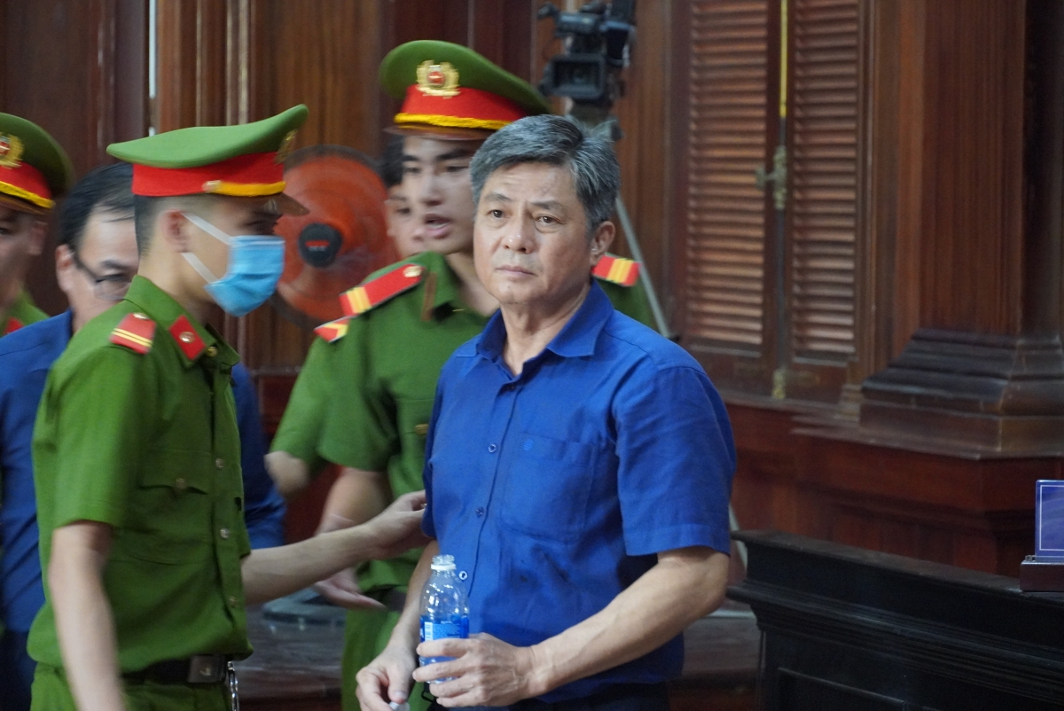 Bị cáo Đào Anh Kiệt đến phòng xử án chiều 16/9.