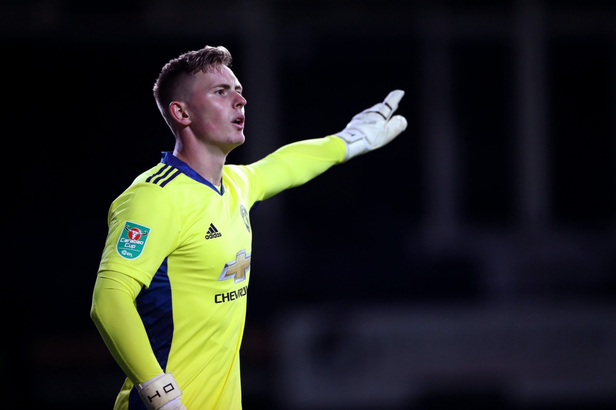 Trong trận đấu giữa Luton Town và MU ở vòng 3 Cup Liên Đoàn Anh diễn ra rạng sáng nay, thủ môn Dean Henderson đã có màn ra mắt Quỷ đỏ.