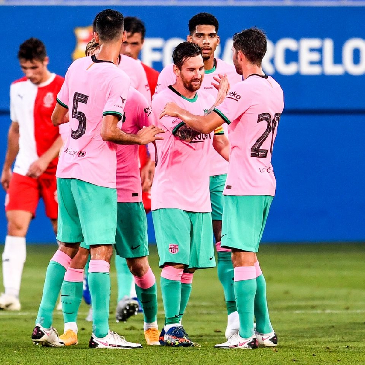 Trong trận thứ 2 ra sân tại Barca dưới sự dẫn dắt của HLV mới, Messi đã có màn trình diễn xuất sắc.
